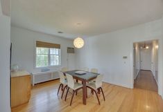 Others 6 Lovely Apartment in Long Beach: 3 Blocks to Ocean!