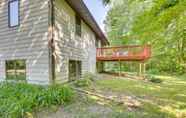 อื่นๆ 4 Faribault Home w/ Deck Near Cedar Lake Boat Ramp!