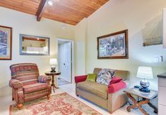 其他 4 Cozy Aloha Vacation Rental w/ Private Deck & Yard!