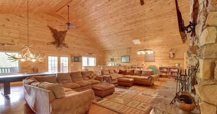 Others Fraziers Bottom Cabin on 800 Acres of Land w/ Lake