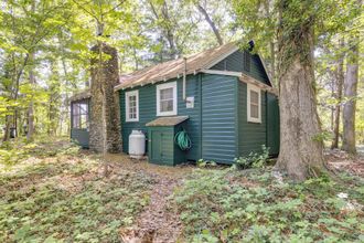 Others 4 Southold Cottage w/ Patio & Grill - Walk to Beach!