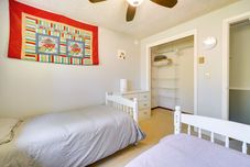 Others Vancouver Vacation Rental ~ 16 Mi to Portland!