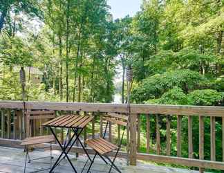 Others 2 Lakefront Maryland Cabin w/ Fire Pit, Grill & Deck