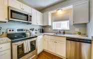 Khác 7 Wyandotte Vacation Rental Apartment Near Hospital!