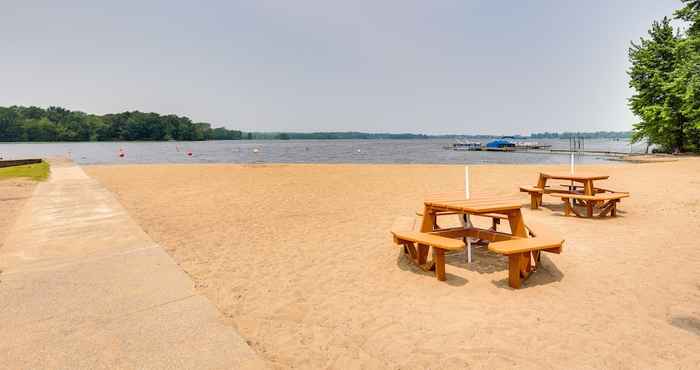 Lainnya Chippewa Lake Cottage w/ Fire Pit!