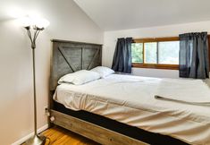 Lain-lain 4 Depew Vacation Rental ~ 10 Mi to Buffalo!