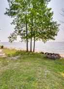 Primary image Waterfront Lake Michigan Hideaway: Private Beach!