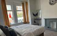 Others 5 Captivating 1-bed Apartment in Newport