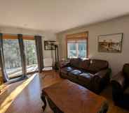 Others 4 The Kutir - Entire Cottage in Meaford - Four Season Chalet - Great Place