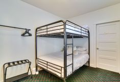 其他 2 Historic Gladstone Home Along Clackamas River!