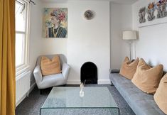 Others 6 Remarkable 2-bed House in Rochester