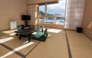 Bedroom 6 Mizno Hotel (Facing Mt.Fuji and the lake)