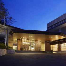 Exterior 1 ลาฟอเรต์คลับ อิโต ออนเซ็น ยูโนนิวา, โรงแรม & ที่พัก ซูโซโนะชิ