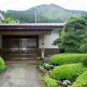 Exterior1Minshuku Ryokan Tsubakiso,中央市飯店