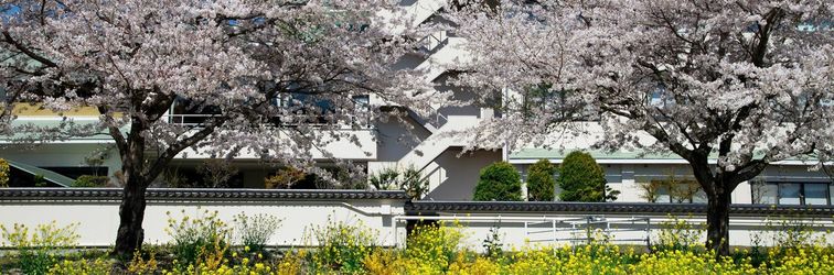 Others Enjoy the Onsen in TheOhtawara Onsen Hotel Ryujyoen