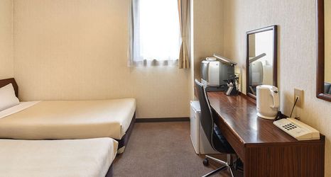 Bedroom 2 Business Hotel Yagi