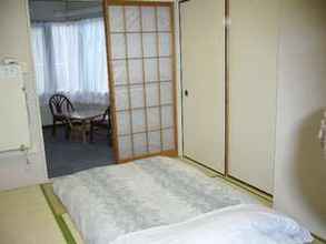 Bedroom 4 Business Hotel Sugata