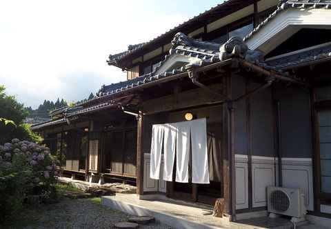 Lainnya Traditional Japanese House Rental: Hoshi to Kaze no Niwa