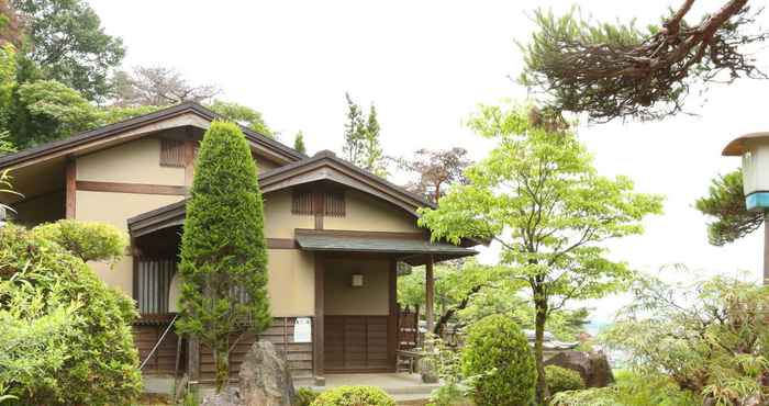 Exterior momoyama  a ryokan attached a japanese restaurant 