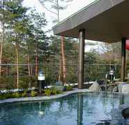 Swimming Pool 4 Green Park Omoidenomori Bungalow