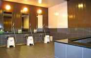 Toilet Kamar 4 Mito Riverside Hotel (BBH Hotel Group)