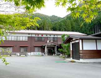 Exterior 2 Minshuku Miyama