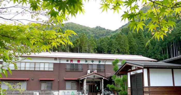 Exterior Minshuku Miyama