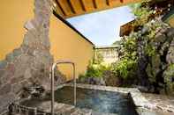 สระว่ายน้ำ 11 types of  private open-air  bath   Hotel Sunbird