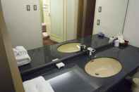 Toilet Kamar Hotel Zaaz