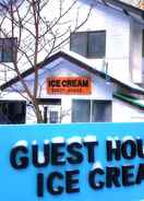 Exterior Guesthouse ICE CREAM