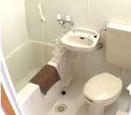 Toilet Kamar 6 Pension Shimanchu