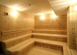 สิ่งอำนวยความสะดวกด้านความบันเทิง 4 Capsule Hotel and Sauna Rifure