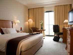 Bedroom 4 Concorde Hotel Les berges du Lac