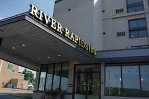 Bangunan 4 River Rapids Inn