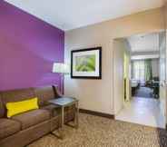 Bedroom 3 La Quinta Inn & Suites by Wyndham Kearney