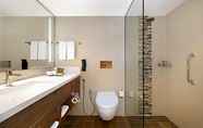 In-room Bathroom 3 Hilton Garden Inn Ras Al Khaimah