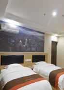 Guest Room Vienna International Hotel Zhuzhou Clothing Market Central Plaza Railway Station