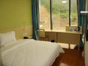 Kamar Tidur 4 7 Days Inn Bazhong International Trade Market