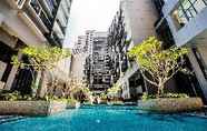 อื่นๆ 5 Imperio Residence with Private Bathtub by Lets Stay