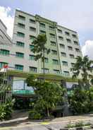 Exterior view Paragon Wahid Hasyim