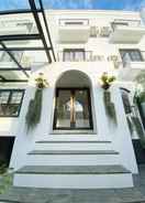 Exterior view Loewys Home Tanjung Duren Jakarta Barat