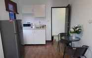 Others 4 Room 36 service apartment