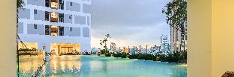 Others Infinity Pool Signature - Near Bui Vien street