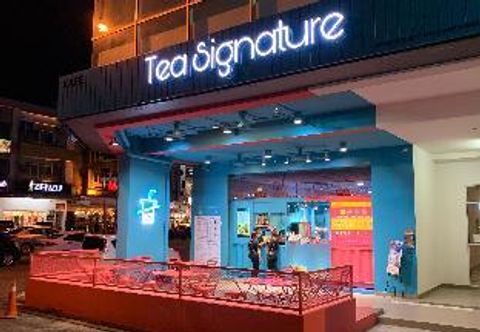 Khác Manhattan Austin Heights Naruto Suite by Nest Home