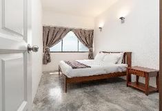 Others 2 Seaview Beach Batu Ferringhi 3 Rooms - 1801