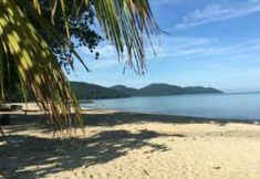 Others 7 Seaview Beach Batu Ferringhi 3 Rooms - 1801