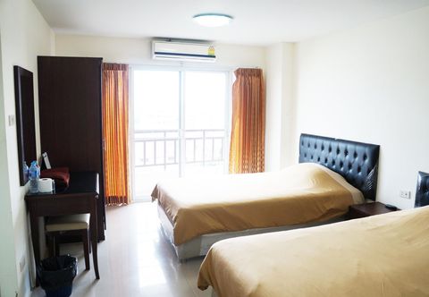 Lain-lain Charoenkrung Place