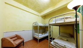 Others 5 Kaohsiung Siziwan - Happy cape Dormitory Style Room for 4 with Shared Bathroom