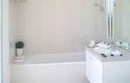 In-room Bathroom 3 Residhome Marseille Saint Charles