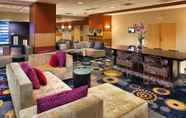 Bar, Cafe and Lounge 7 DoubleTree by Hilton Roseville Minneapolis